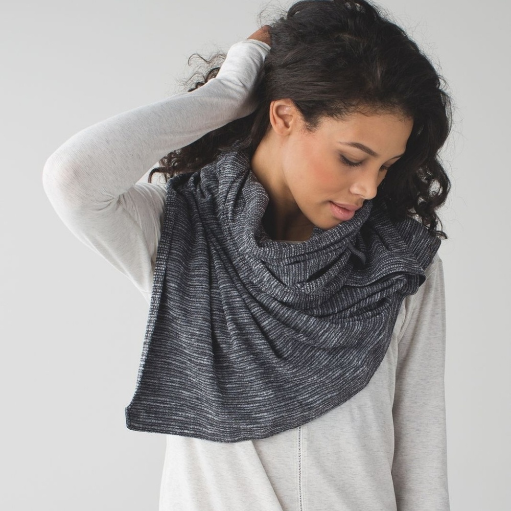 Lululemon Vinyasa Scarf *Rulu - Coco Pique